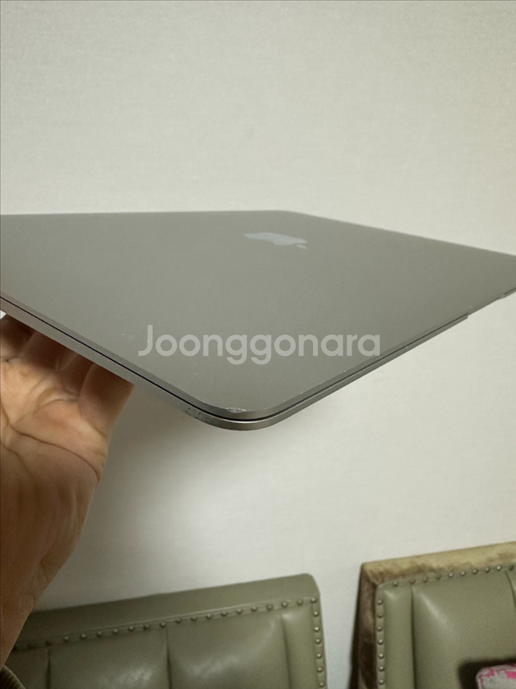 [12] 맥북 에어 M1 실버 256기가 판매!!--1