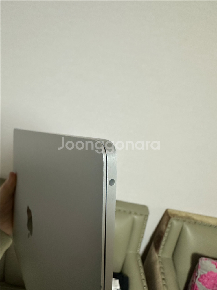 [12] 맥북 에어 M1 실버 256기가 판매!!--3