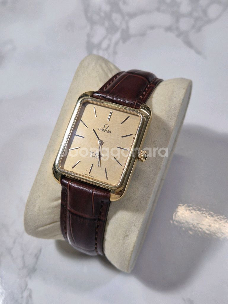 오메가 드빌 탱크 18K 시계--1