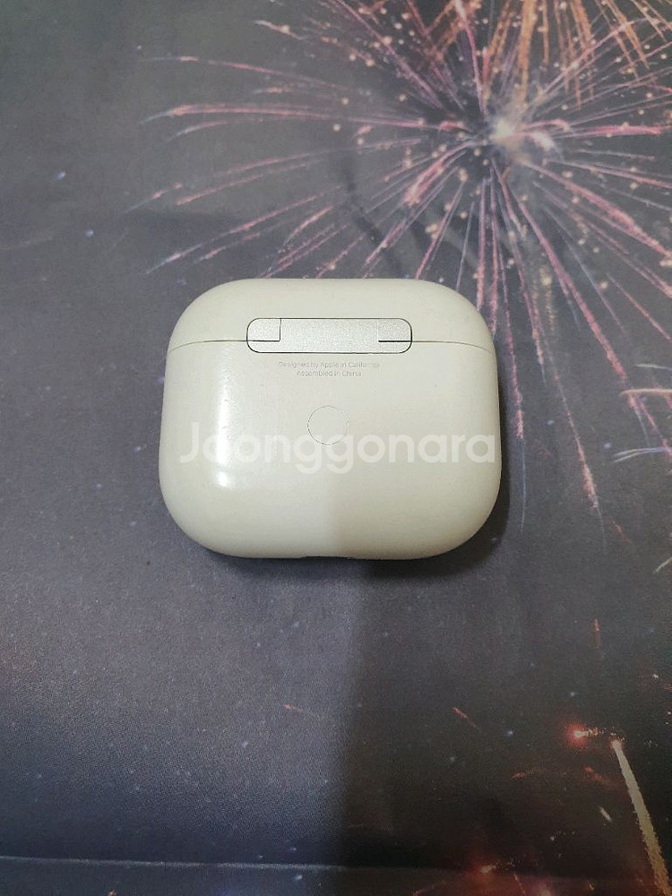 에어팟 3세대 본체--1