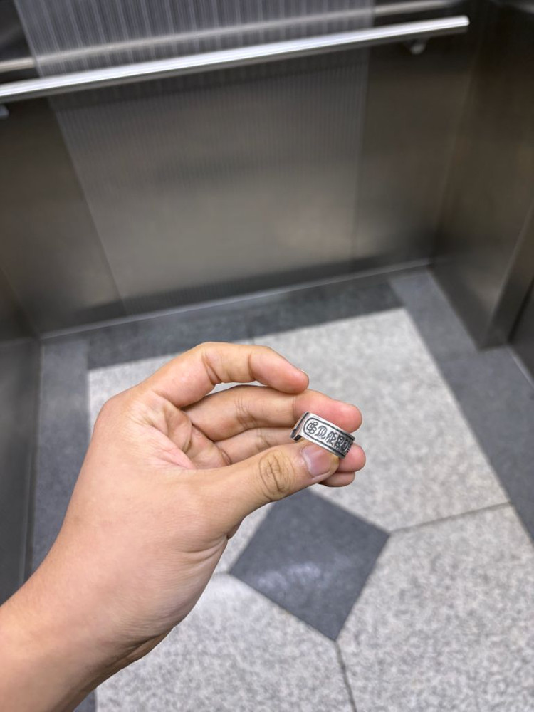 크롬하츠 반지 (에눌 가능) 이미지