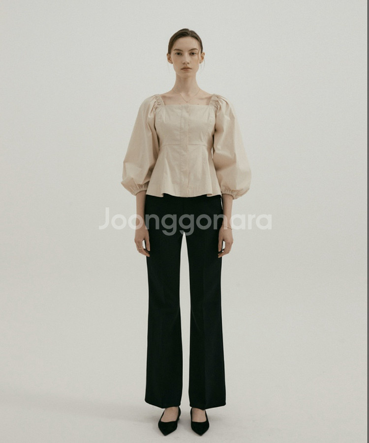 시에 sie 리안 스퀘어넥 블라우스 베이지 스몰사이즈--0