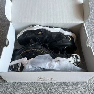 나이키 WHY NOT .6 PF 블랙 농구화 판매합니다(255m) 판매합니다