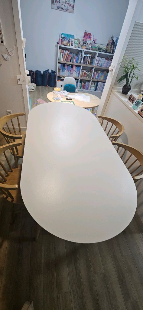 리바트 레도바 원형 세라믹 6인 식탁 의자 세트 이미지