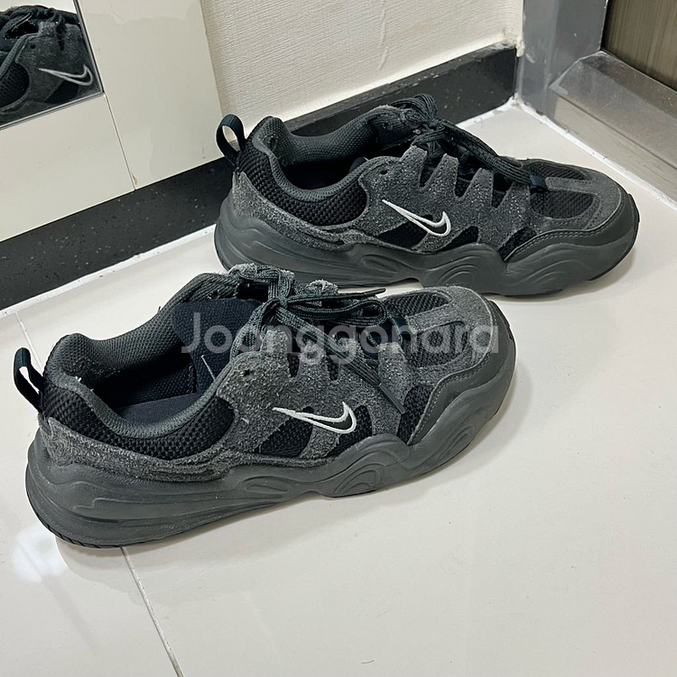 나이키 테크헤라 블랙 235--2