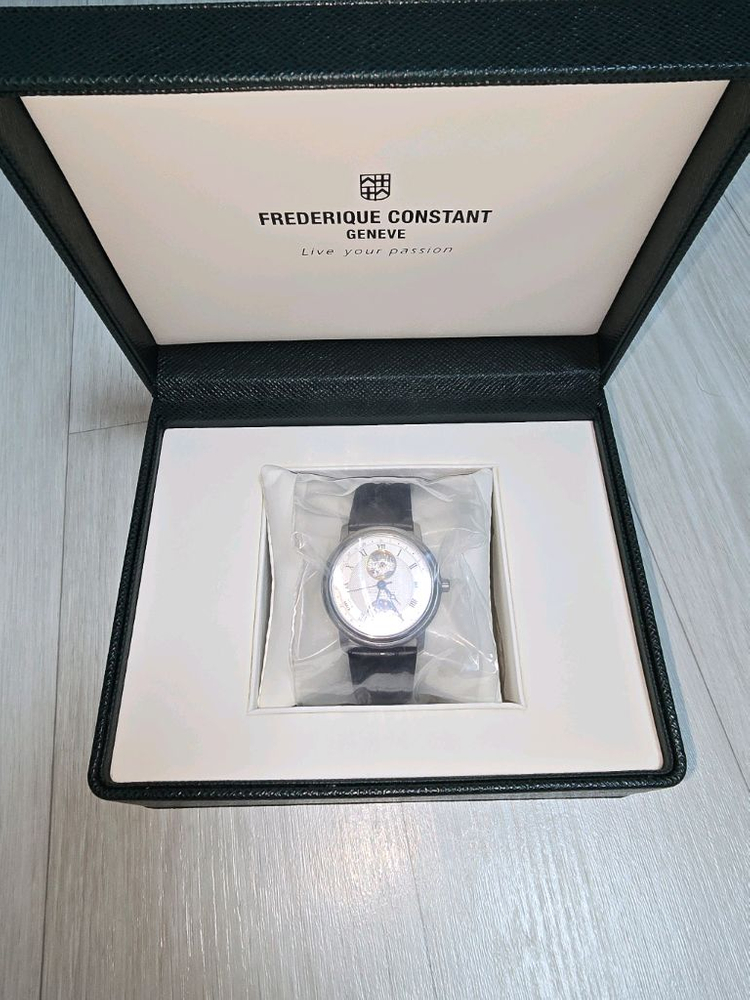프레드릭 콘스탄트 하트비트 문페이즈 오토매틱 남성시계(--3