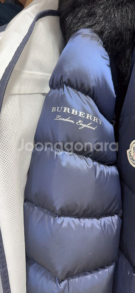 버버리 여성 롱패딩 L사이즈--6