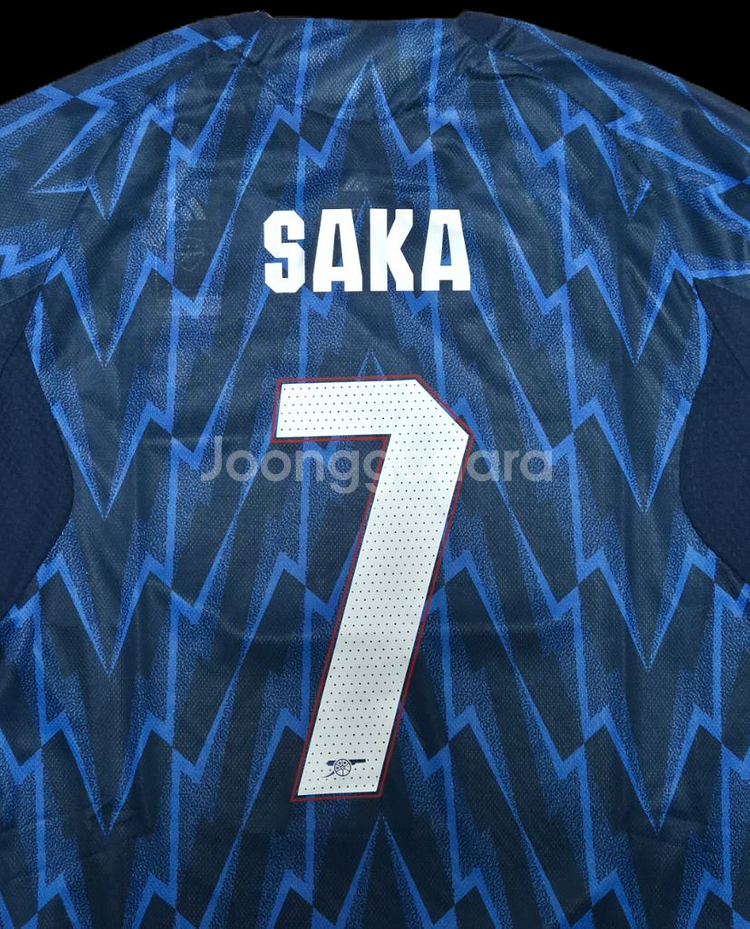 25 26 아스날 어웨이 사카 긴팔 유니폼 L 어센틱--5