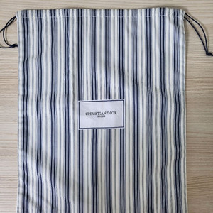 정품) 메종 디올 스트링 파우치 (코스메틱) 이미지