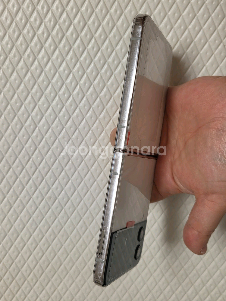 AA급! 갤럭시 z플립4 화이트 256GB--3