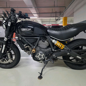 두카티 스크램블러 풀스로틀