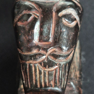 옥. 홍산문화. 흑옥. 민불. 인물.