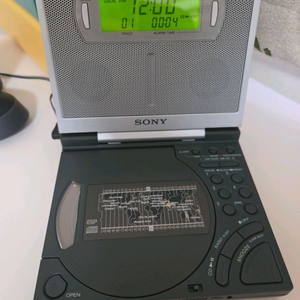 sony소니 포터블cdp플레이어 라디오 팝니다