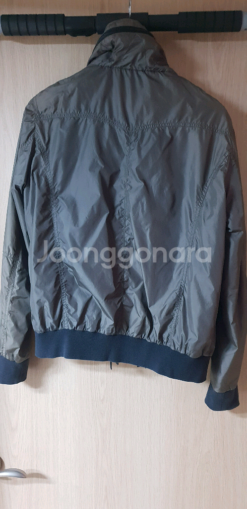 돌체앤가바나 점퍼--1