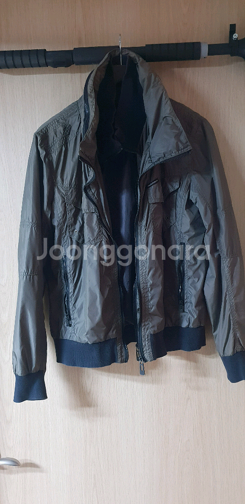 돌체앤가바나 점퍼--0