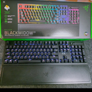 레이저 블랙widow V3 게이밍키보드