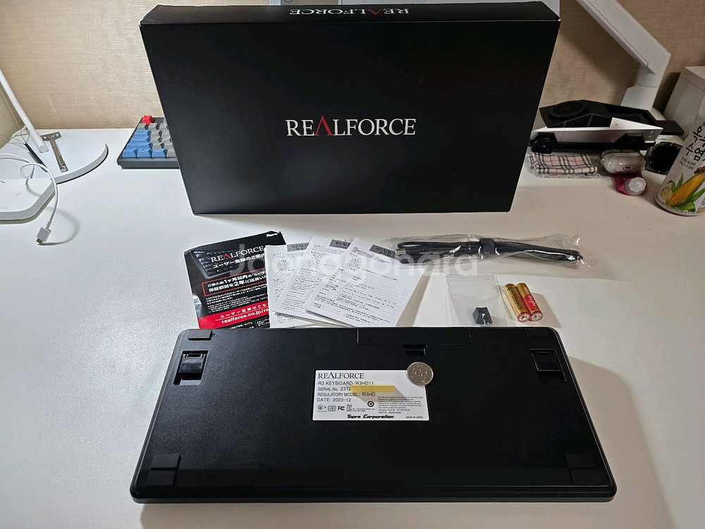 리얼포스R3 TKL BT 저소음 토프레 무접점 풀윤활 키보드--1