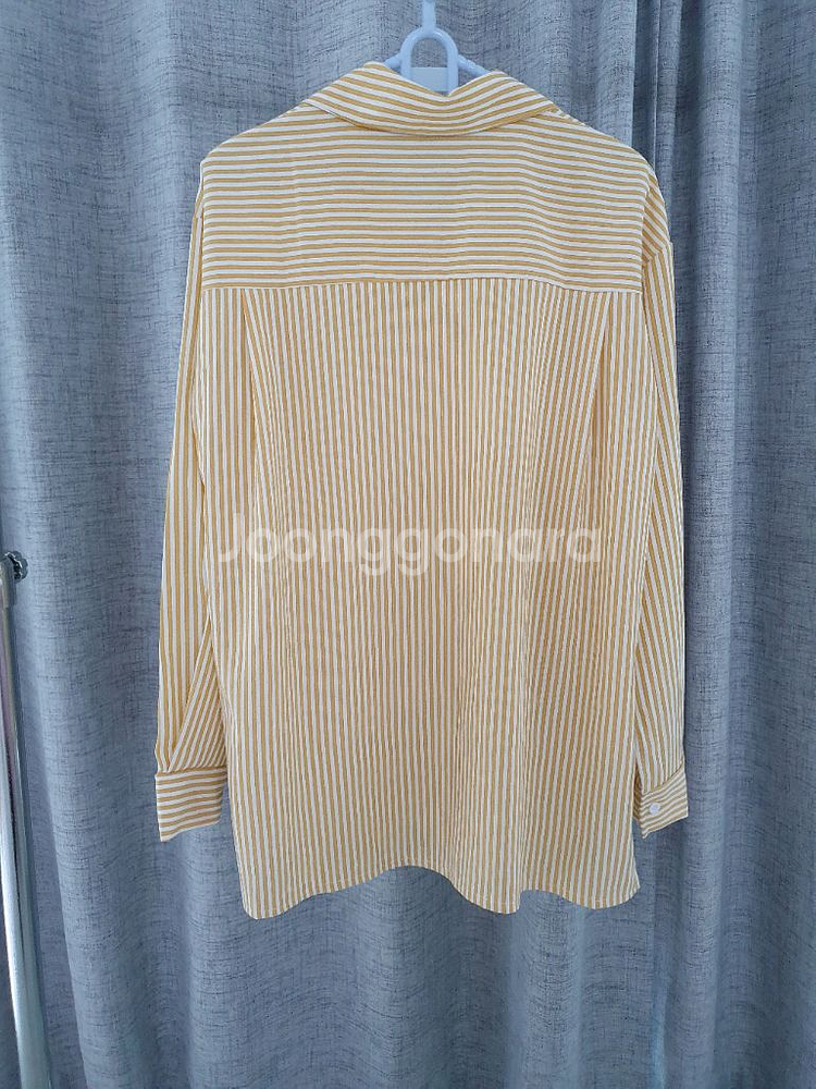(새상품)스트라이프 블라우스 66~77반--1