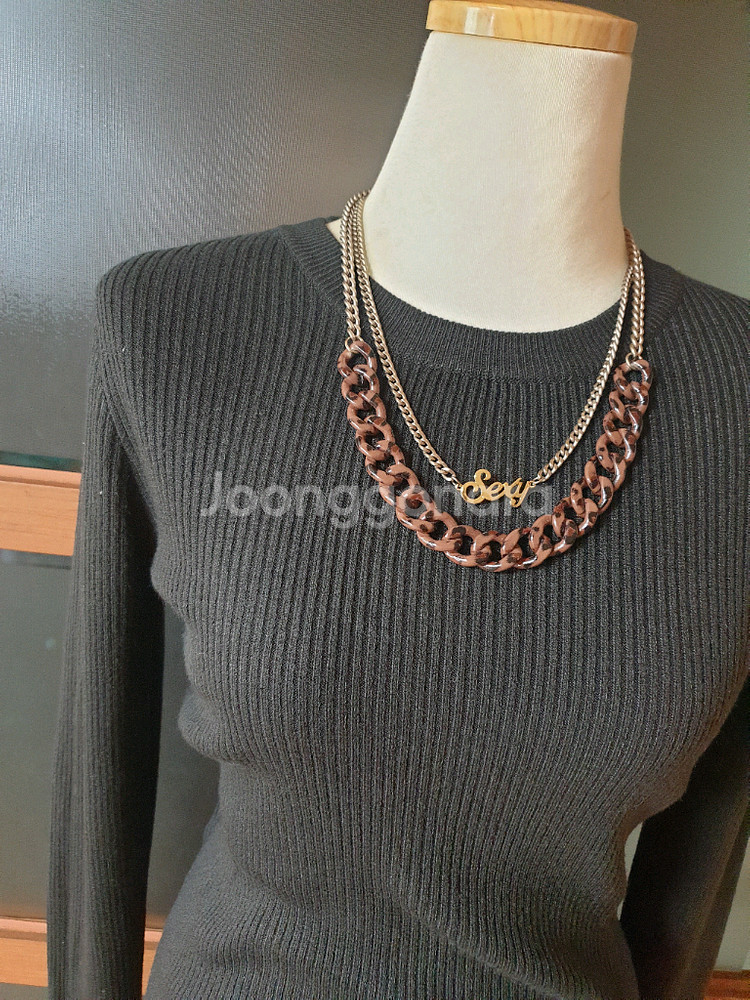 (새제품)슬림핏 골지 롱니트 브라운--2