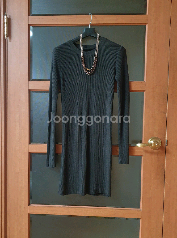 (새제품)슬림핏 골지 롱니트 브라운--4