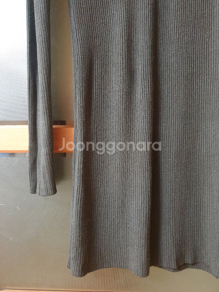 (새제품)슬림핏 골지 롱니트 브라운--8