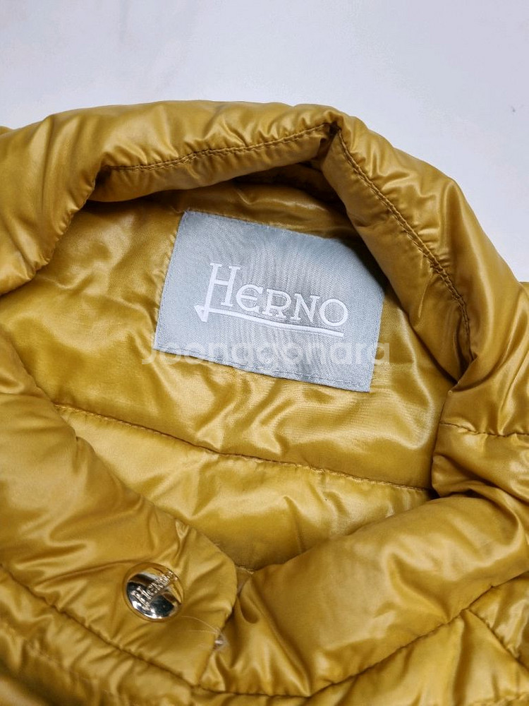 에르노키즈 정품구스조끼 8A--1