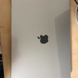 맥북 m2 맥스 16인치 12,38코어 1테라 32기가