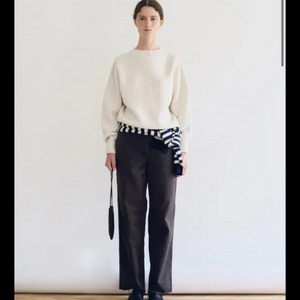 낫띵리튼 버니 울 풀오버 니트 아이보리