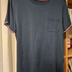 몽클레어 반팔 티셔츠