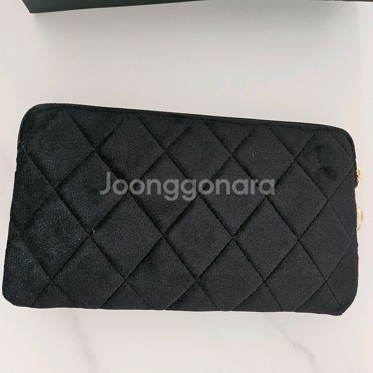 샤넬 뷰티 벨벳 클러치 파우치 백 블랙--1