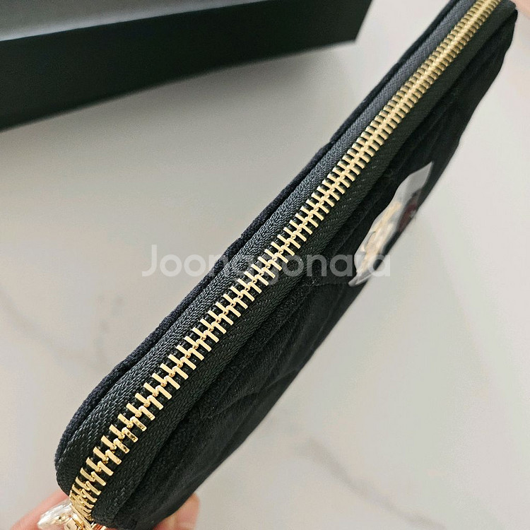 샤넬 뷰티 벨벳 클러치 파우치 백 블랙--3