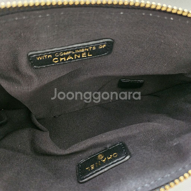 샤넬 뷰티 벨벳 클러치 파우치 백 블랙--4