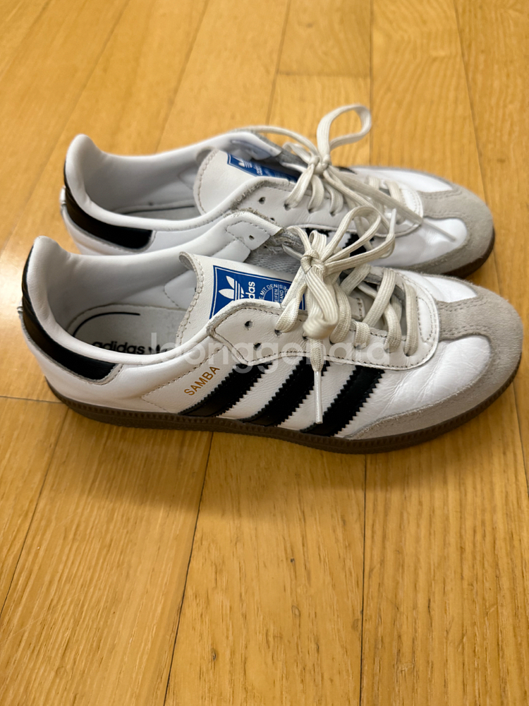 여아 아디다스 삼바 흰검 운동화--1