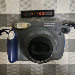 후지필름 인스탁스 와이드 200 폴라로이드 카메라