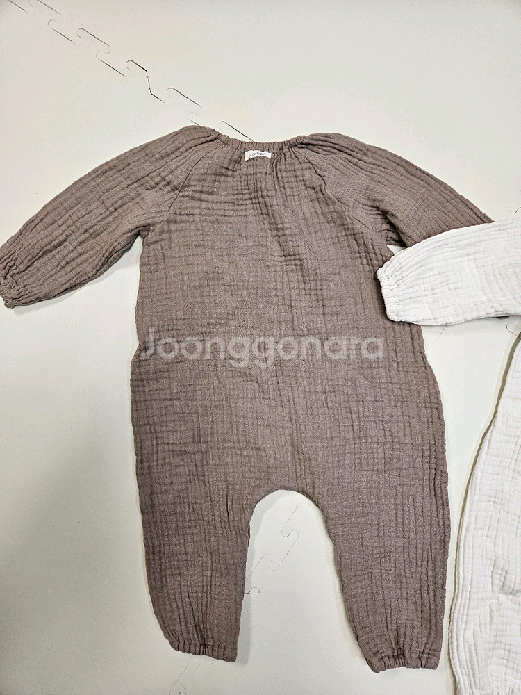 리뗀클로르 우주복 새상품 아이보리 80 모카 90--3