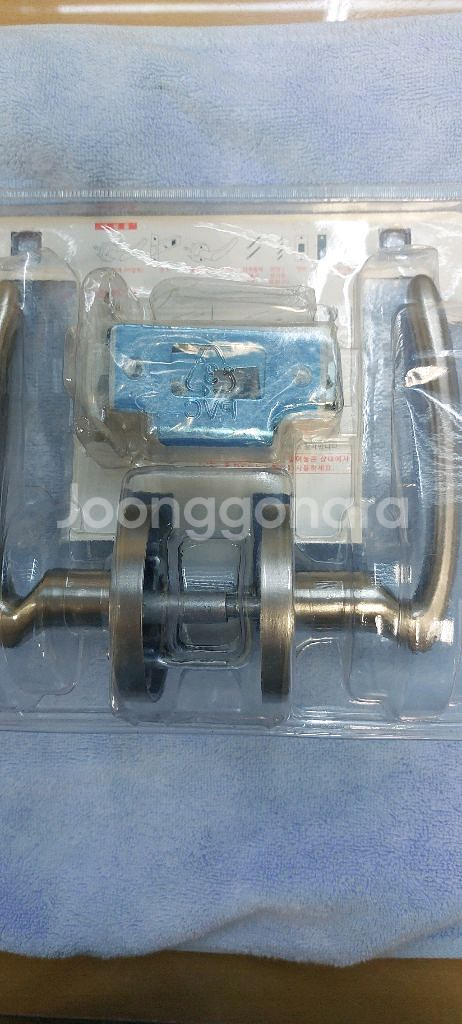 B&K 스윙 레버 도어락 새상품--2