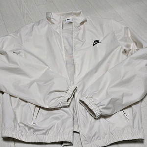 나이키 바람막이 L 100사이즈
