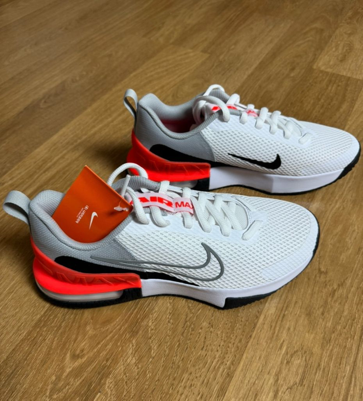 [280] 나이키 에어맥스 알파 트레이너6 운동화 이미지