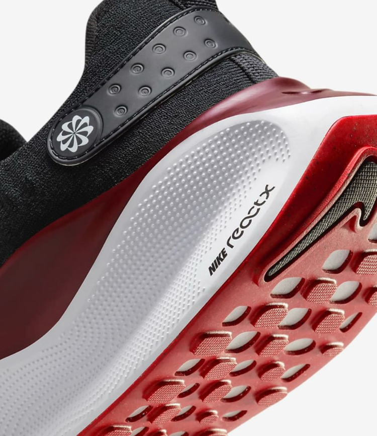 [250] 나이키 리액트 인피니티런4 블랙 팀레드 러닝화 이미지