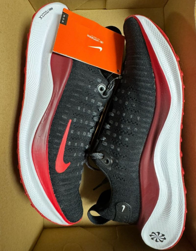 [250] 나이키 리액트 인피니티런4 블랙 팀레드 러닝화 이미지