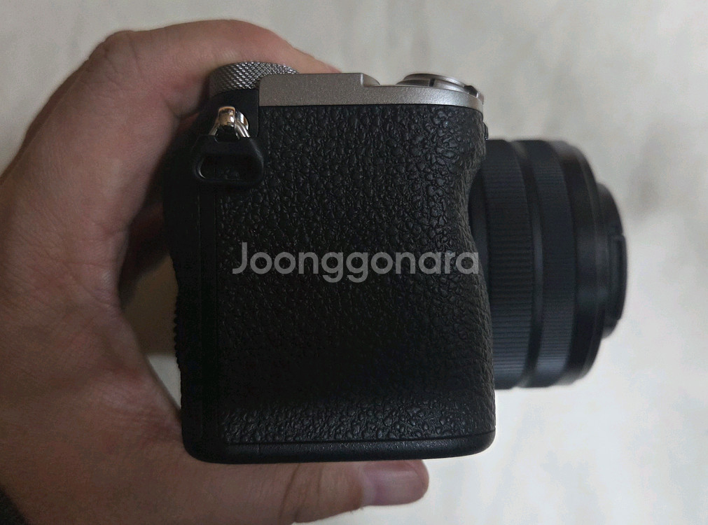 소니 a7c2 번들킷 판매합니다.--4