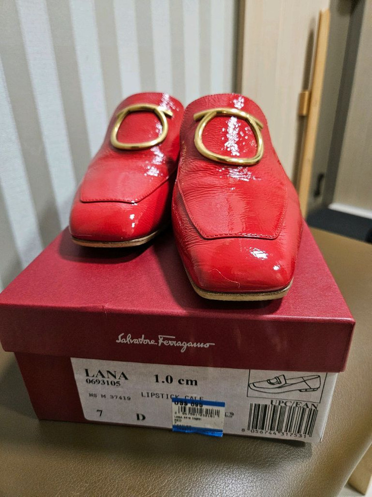 페라가모 LANA 여성화--4