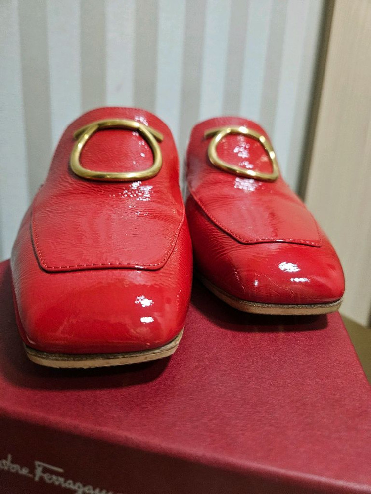 페라가모 LANA 여성화--7