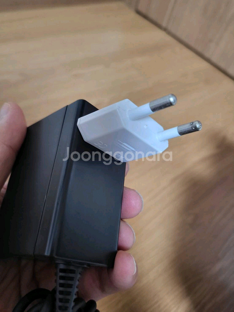 일본판 닌텐도 스위치+프로콘2개+케이스 팝니다--7