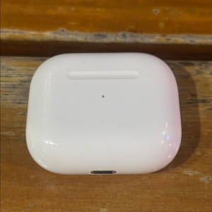 에어팟3세대 본체 상태굿굿 급처분!!
