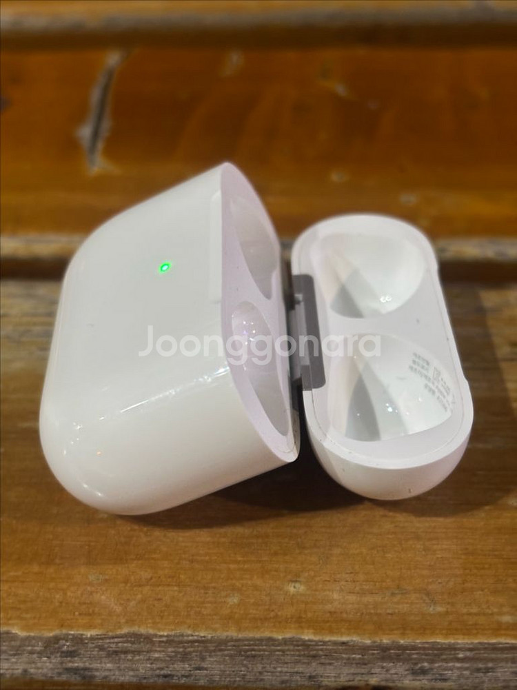 에어팟3세대 본체 상태굿굿 급처분!!--2
