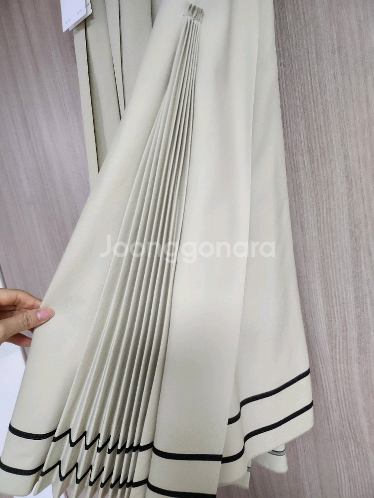 타임 컬러라인 플리츠 스커트--4