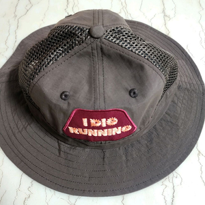 알렉스조노 웨어에버 익스클루시브 버킷햇 i dig running