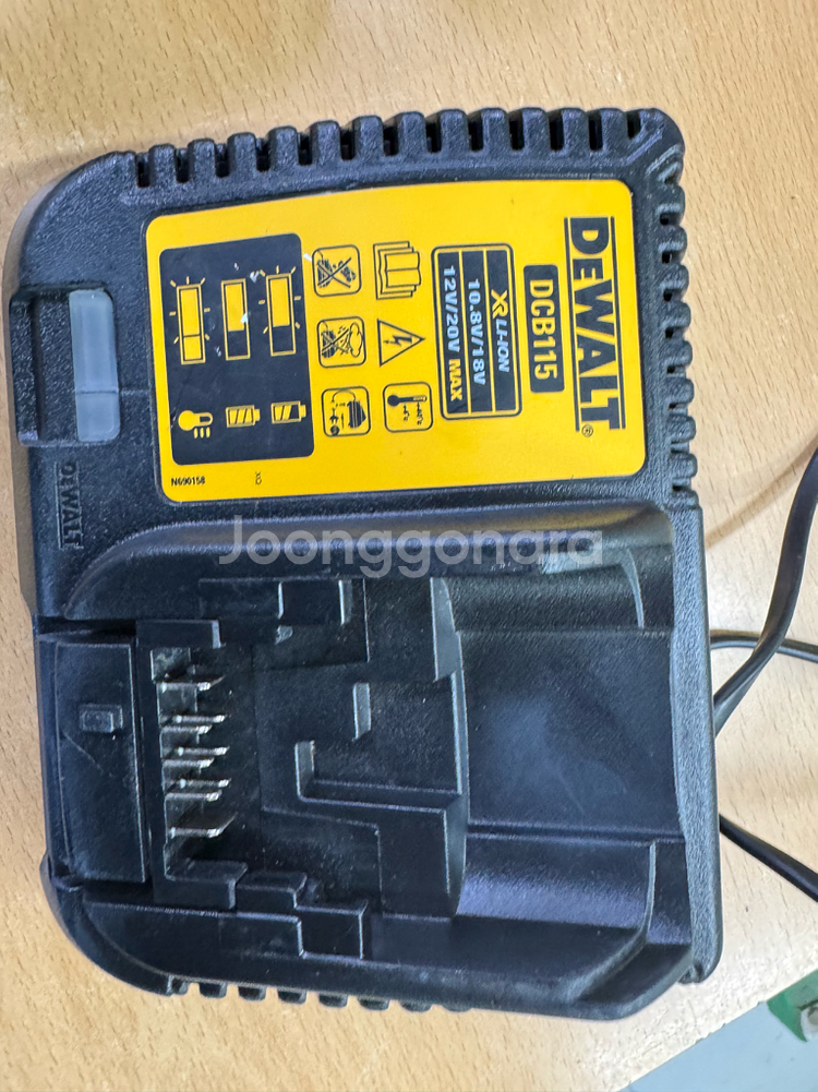 디월트 dce100 송풍기 5암페어 배터리 충전기--4