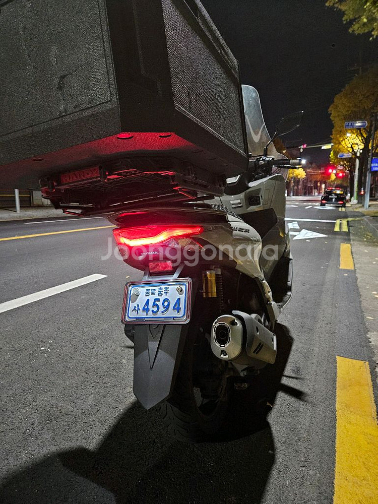25년 4월 혼다Pcx125 19836km 판매합니다--3
